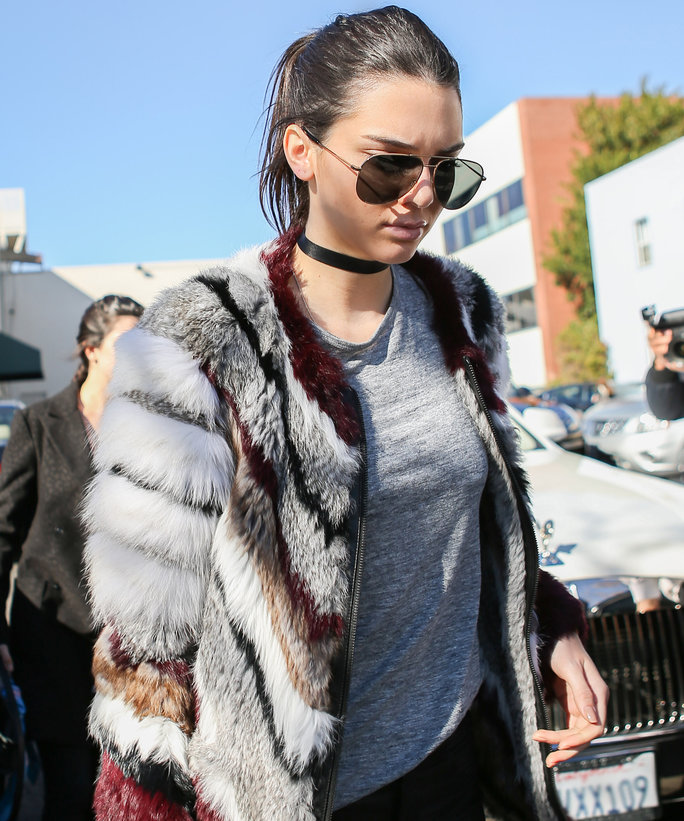 Kendall Jenner rocking a choker via In Style